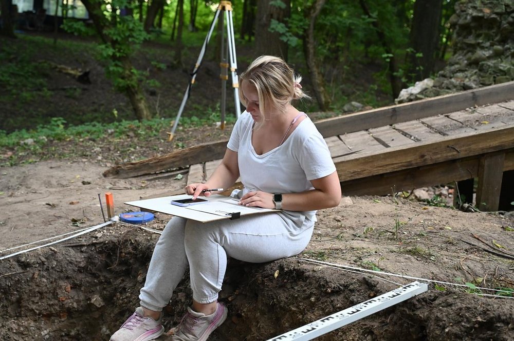 prace na wykopaliskach