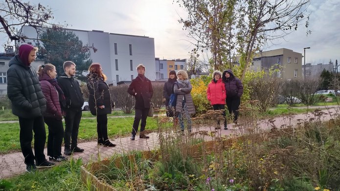 Interested people taking part in the workshops