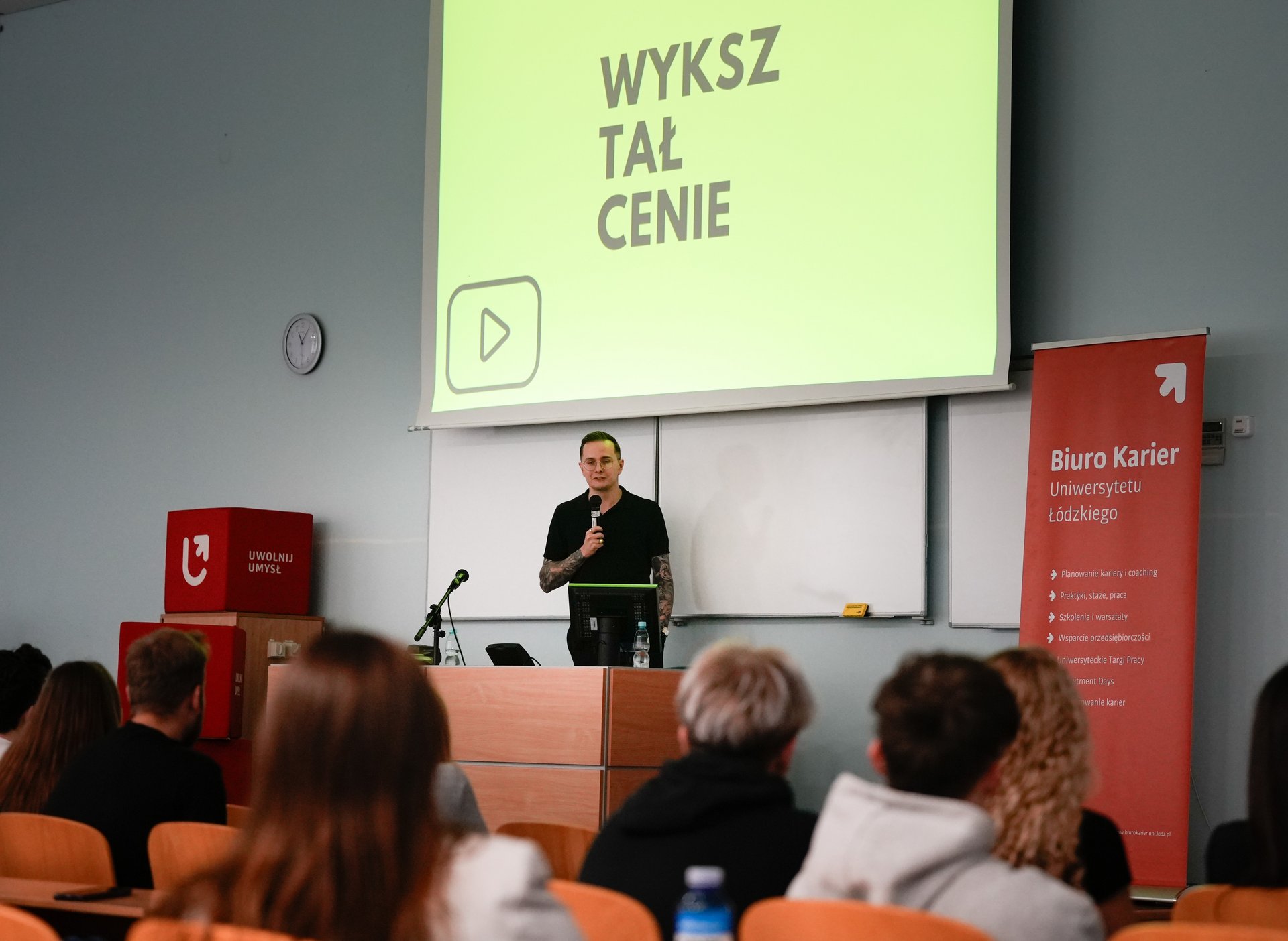 spotkanie ze studentami podczas wykładu