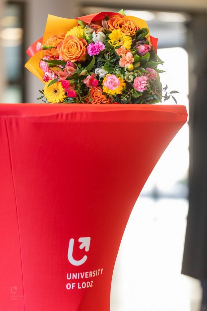 Uczestnicy uroczystej promocji habilitacyjnej i doktorskiej na UŁ