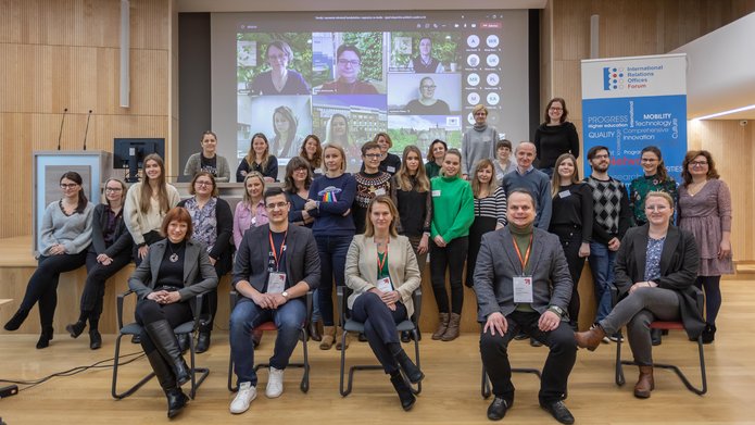 A group photo of the meeting participants