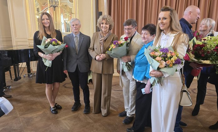 award ceremony, photos of the winners with President Hanna Zdanowska