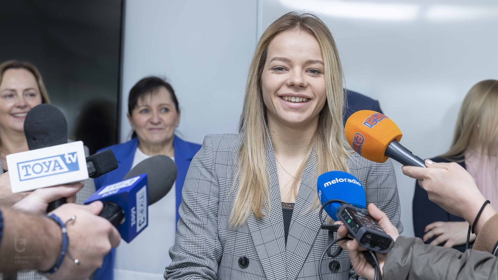 Klaudia Wojtunik during a meeting with the media
