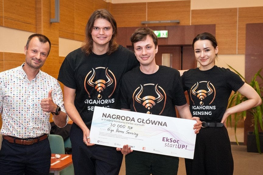 from the left: Łukasz Koprowski, Maksymilian Bartosik, Maciej Ślot, Kamila Samolej