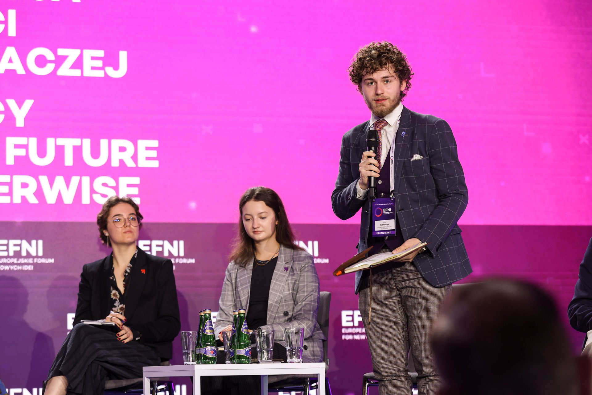 uczestnicy debaty