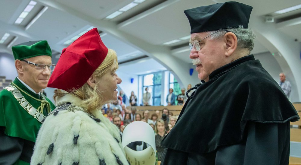 DHC UŁ dla prof. Macieja Henneberga