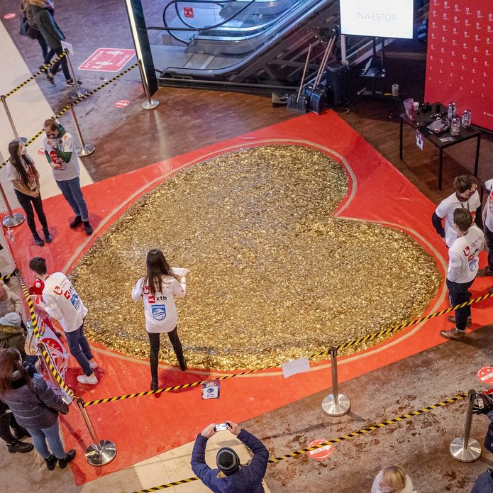 A golden heart made of coins