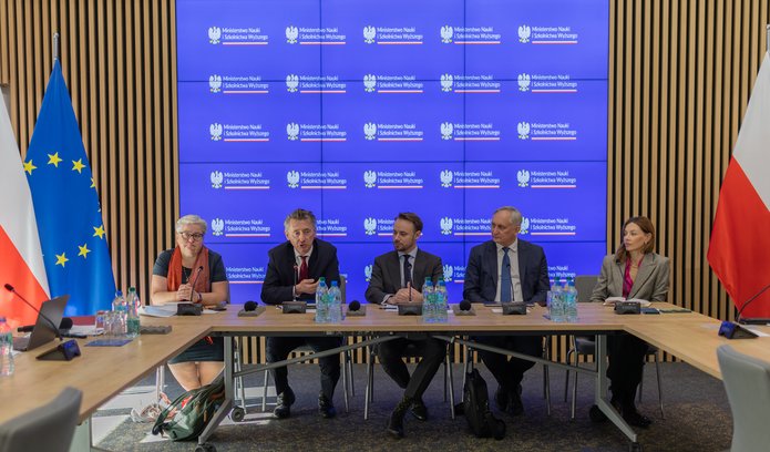 Minister nauki na UŁ