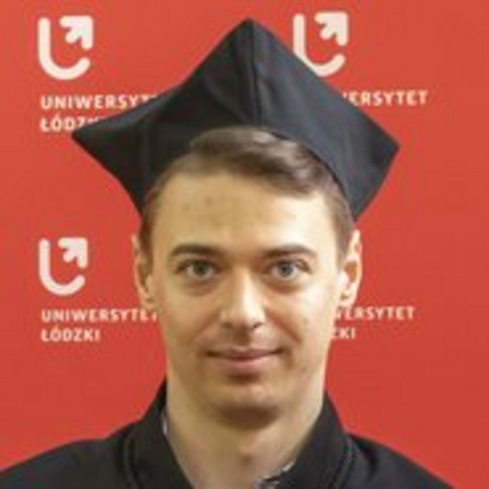 dr Emilian Gwiaździński