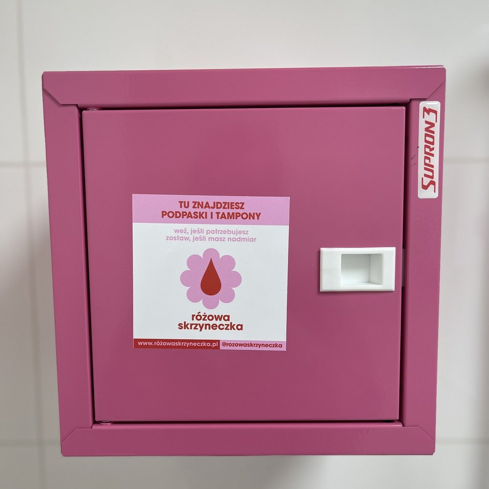 różowa skrzyneczka