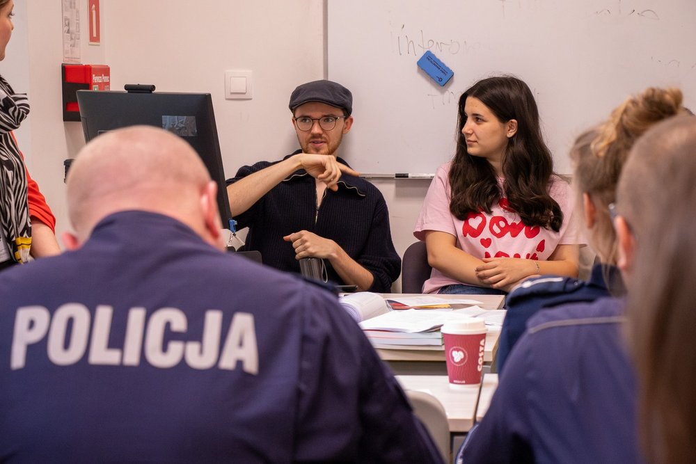 international students during the discussion