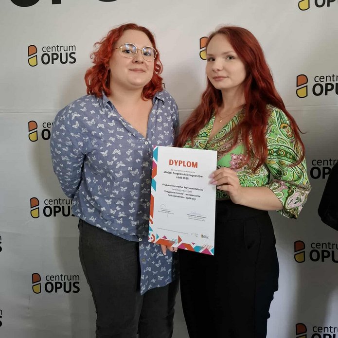 Małgorzata Francuz i Karolina Nowakowska