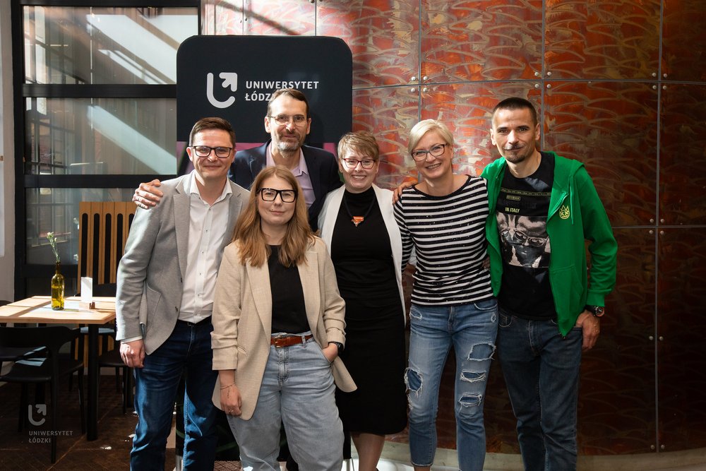 członkowie kolegium rektorskiego podczas śniadania prasowego UŁ