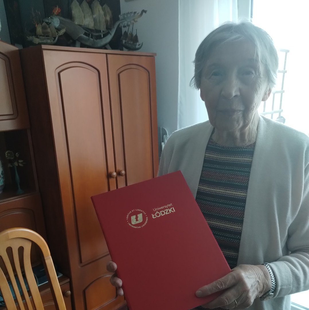osoba z dyplomem 