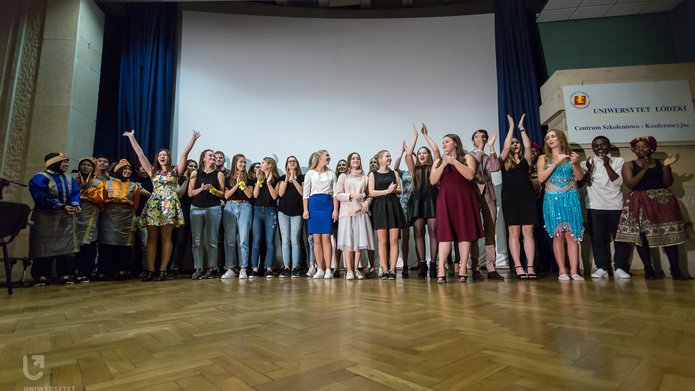 Studenci Studium z różnych części świata