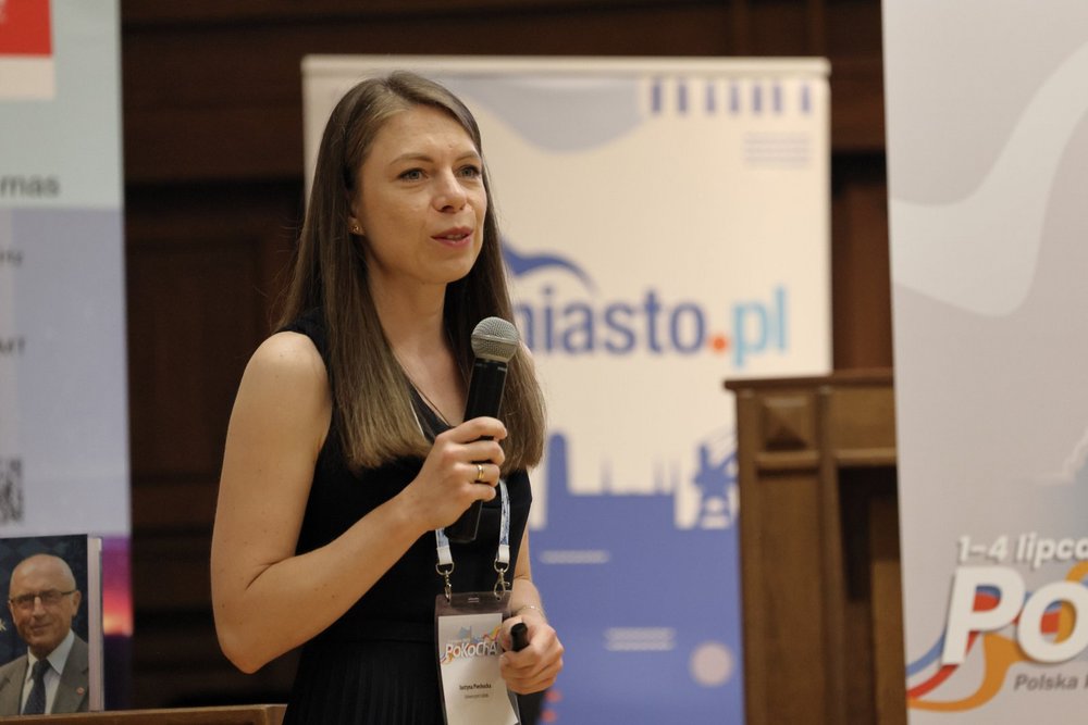 Dr Justyna Piechocka