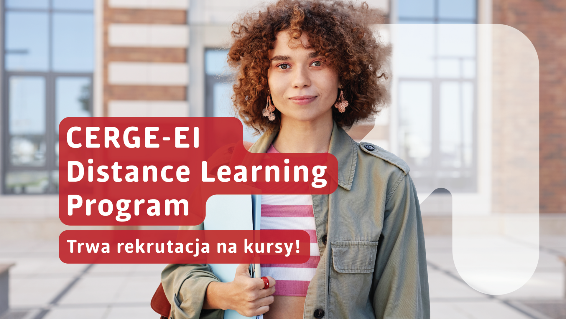 młoda dziewczyna i napisz Trwa rekrutacja na kursy! 