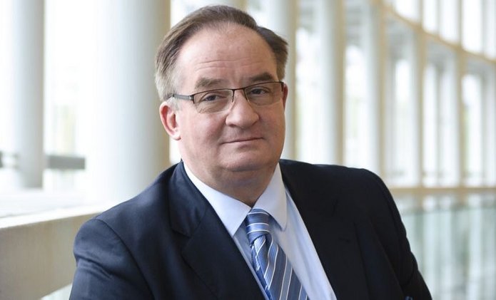 dr Jacek Saryusz-Wolski