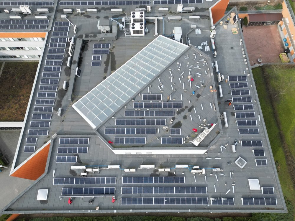 Construction of a photovoltaic installation at the University of Lodz Faculty of Management 