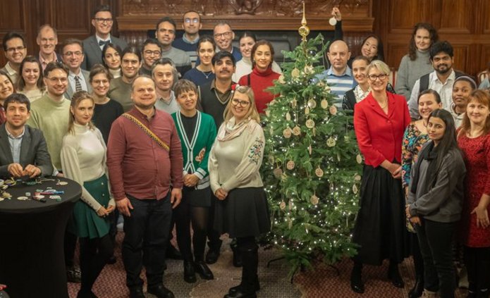 [Translate to English:] Świąteczne spotkanie z zagranicznymi naukowcami i doktorantami UŁ 