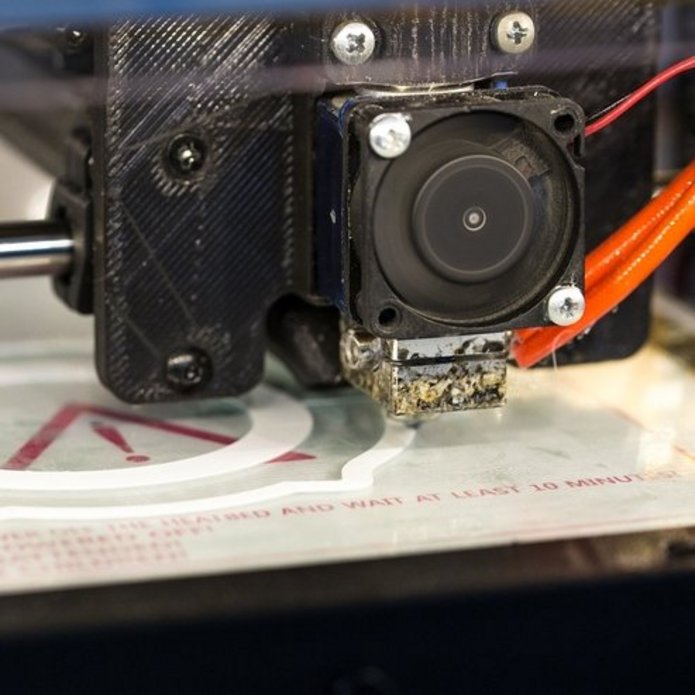 Obraz zawierający: drukarkę 3D