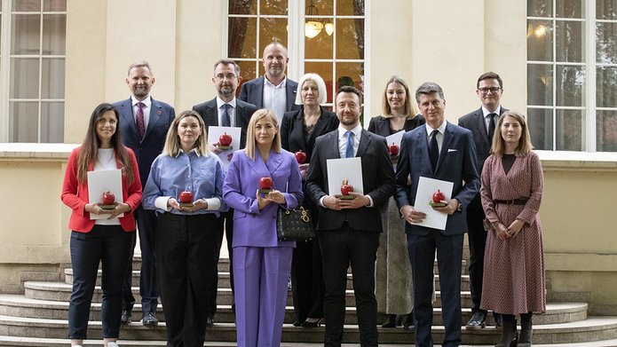 a group photo of the nominees