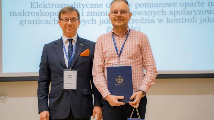 Presentation of the medal