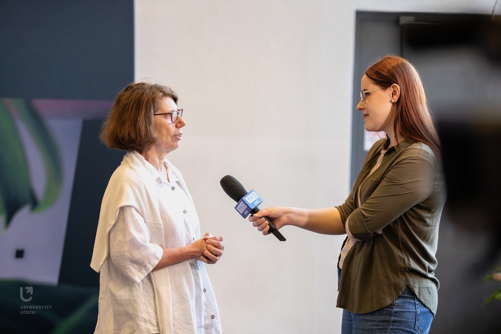 prof. dr hab. Joanna Wibig (WNG) odpowiadająca na pytania dziennikarki