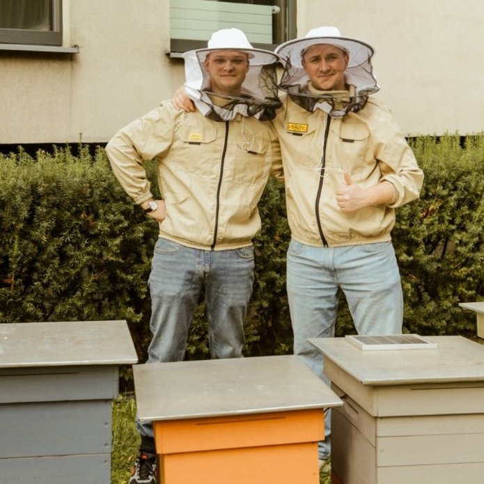 Pszczelarze z UŁ