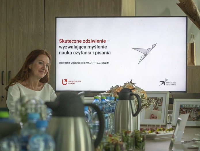 prof. Monika Wiśniewska-Kin podczas prezentacji wyników wdrożenia projektu