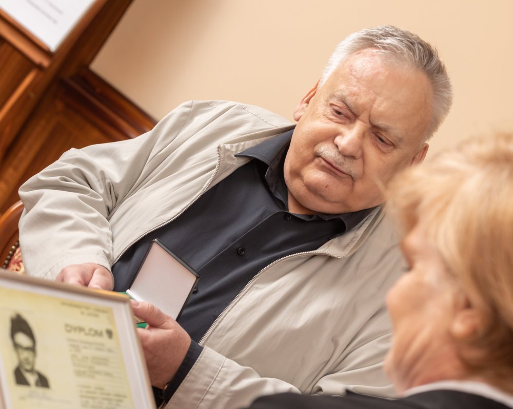 Andrzej Sapkowski i Rektor UŁ