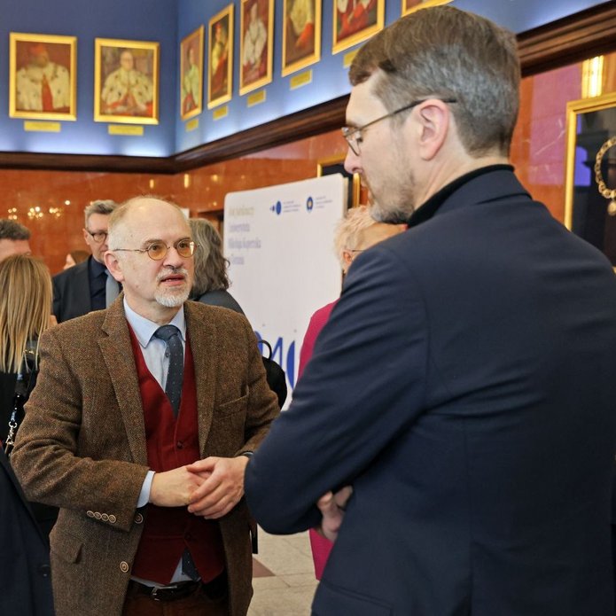 The University of Lodz Rector during a break in the KRUP meeting