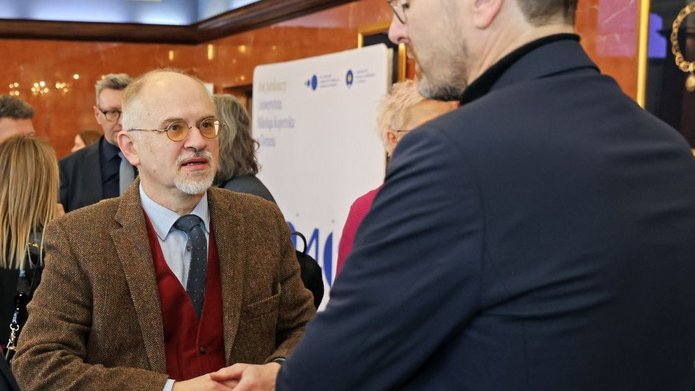 The University of Lodz Rector during a break in the KRUP meeting