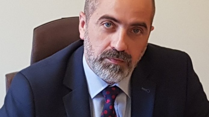 Dr Krzysztof Kurosz