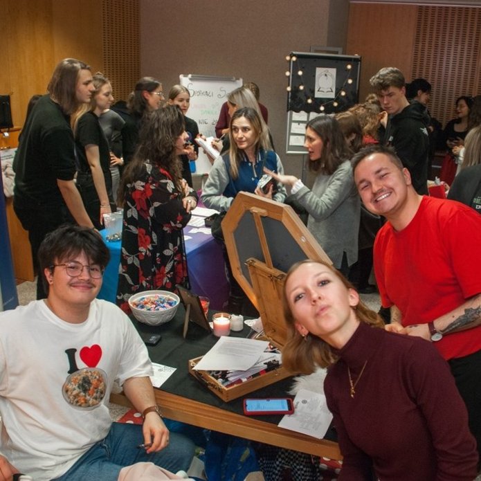 Osoby uczestniczące w BUŁ integruje.