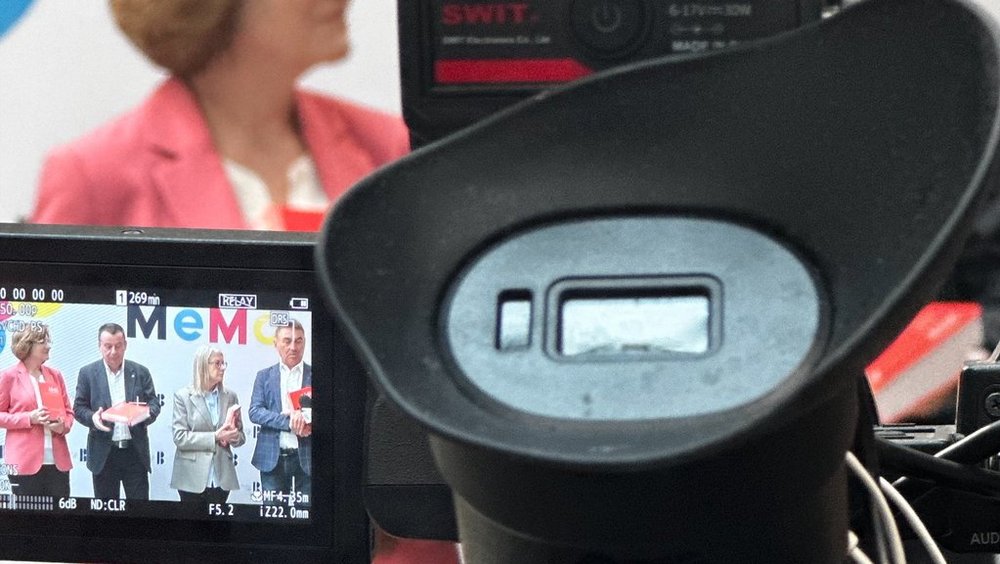 Participants of the press conference announcing the premiere of the 5th volume of the monograph "Łódź poprzez wieki. Rozmowy jak przy kawie Łódź"