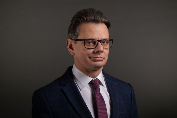 dr Krzysztof Kędziora