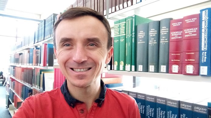 Dr Bębnowski w bibliotece Uniwersytetu w Bochum