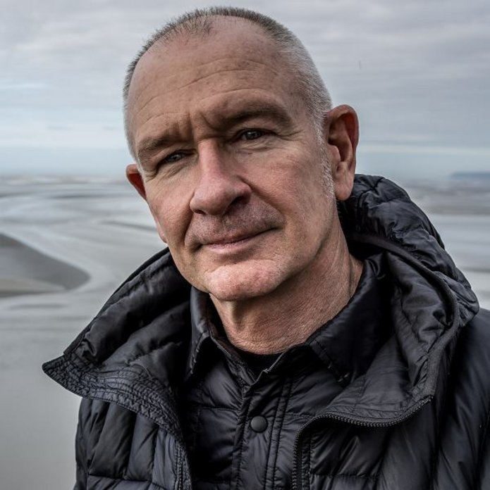 portret Paweł Edelman