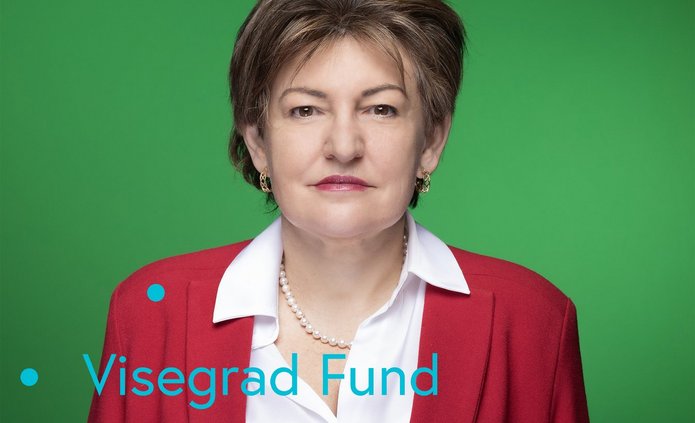 a portrait photo of Prof. Aneta Pawłowska