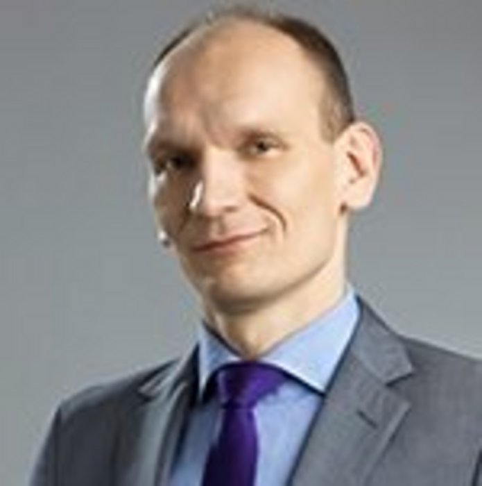 [Translate to English:] portret Arkadiusz Przybył