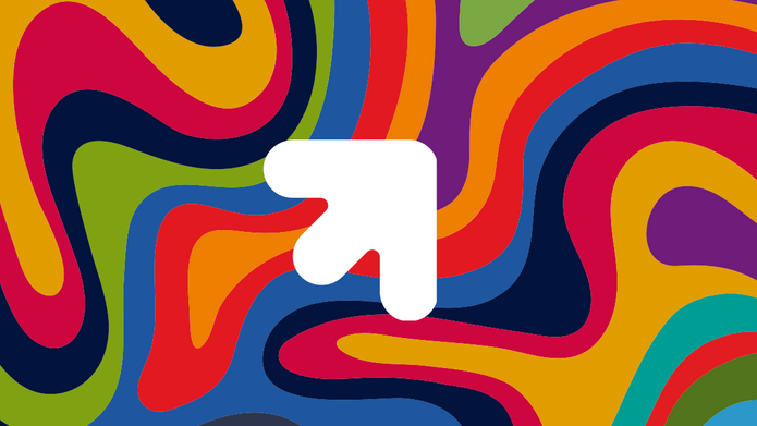 Biała strzałka na kolorowym tle