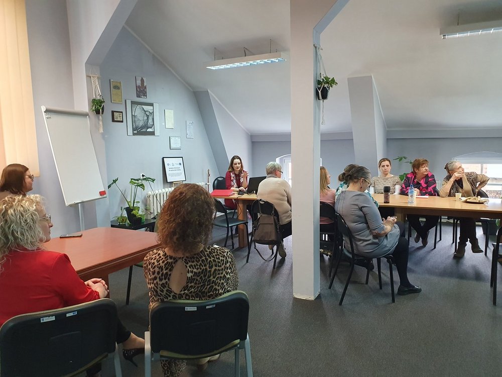 [Translate to English:] Widok ogólny na pracujące osoby