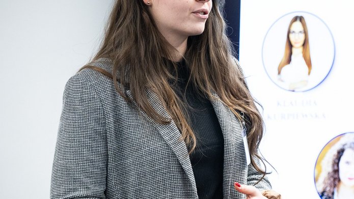 Studentka WFH UŁ Julia Gertner