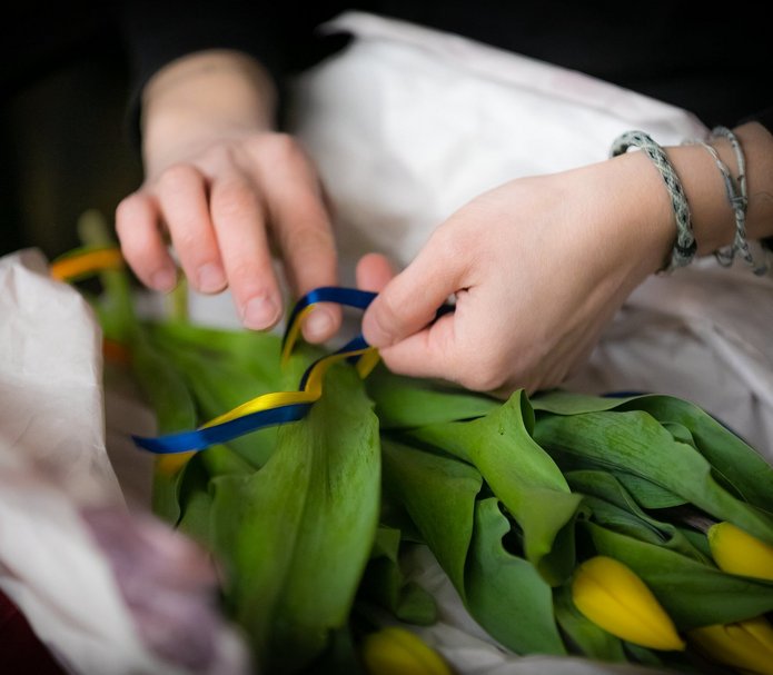 wstążka w barwach ukraińskich