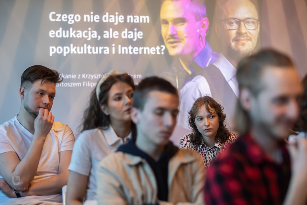 plansza z tytułem spotkania 