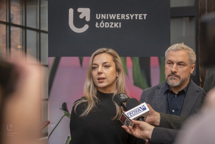 Marta Nowacka, koordynatorka ds. przeciwdziałania dyskryminacji, mobbingowi i innym zachowaniom niepożądanym na UŁ, Centrum Wsparcia i Dostępności oraz Bartosz Stępień pełnomocnik Rektora UŁ do spraw osób ze szczególnymi potrzebami, dyrektor Centrum Wsparcia i Dostępności