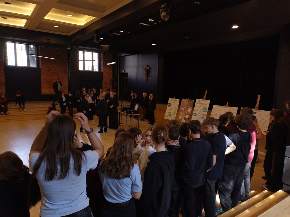 Wręczenie stacji do detekcji promieniowania kosmicznego ZSzS