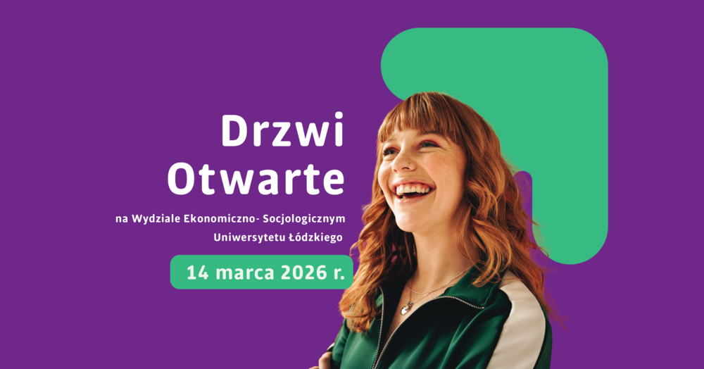 Napisz drzwi otwarte i uśmiechnięta dziewczyna