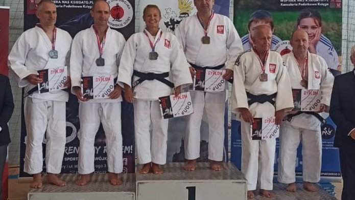 zwycięska para reprezentująca AZS Łódź Anna Jagiełło i Leszek Piąstka na podium 
